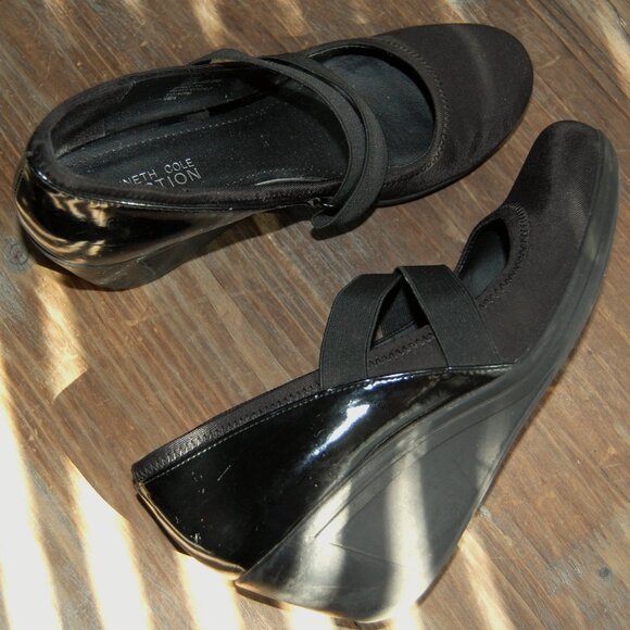 Kenneth Cole, Lacross Women Size 8 Patent Wedge Black Shoes - Picture 5 of 14